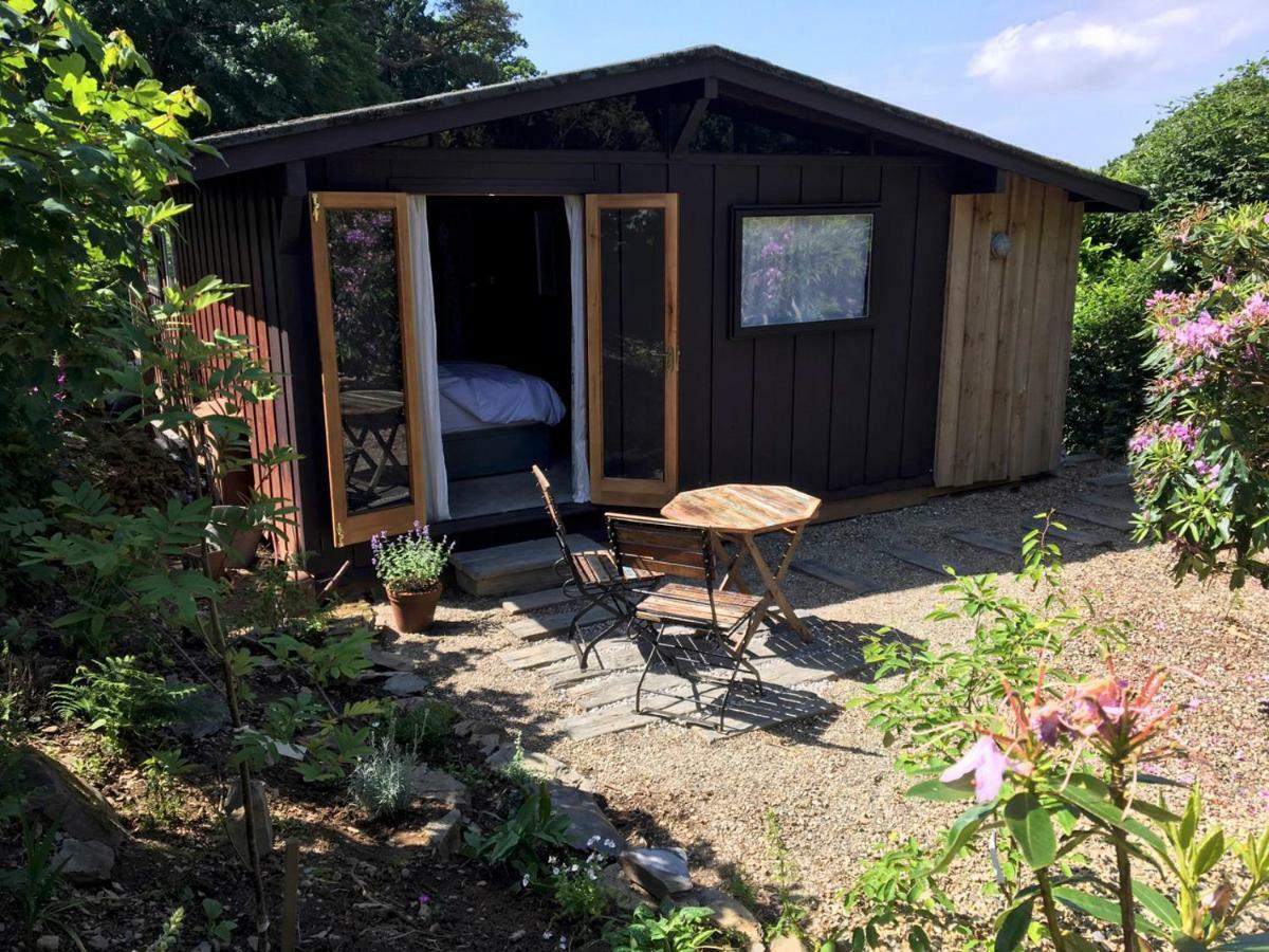 Little Kestrel Cabin Pennal 외부 사진