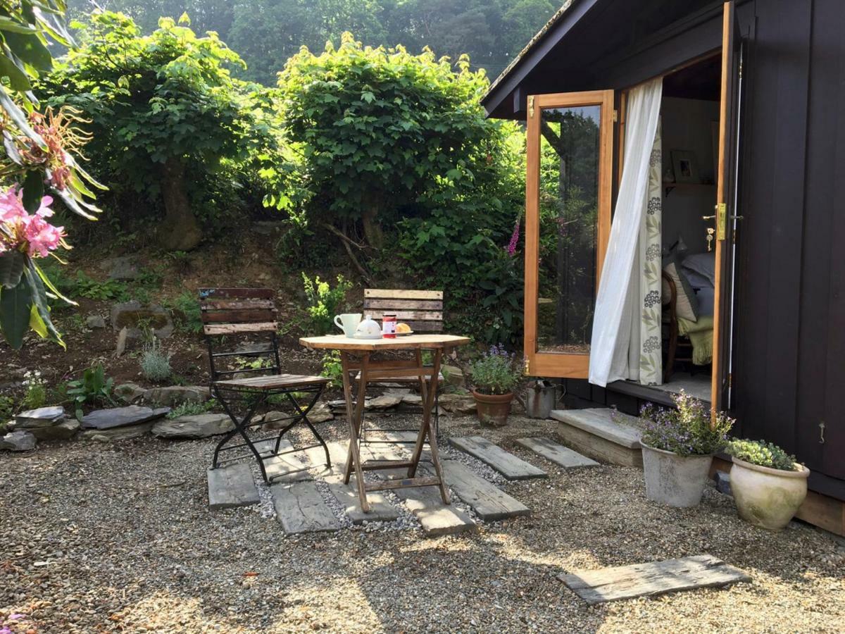 Little Kestrel Cabin Pennal 외부 사진